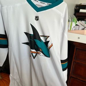 Reebok lightly used Youth L/XL San Jose Sharks hockey Jersey